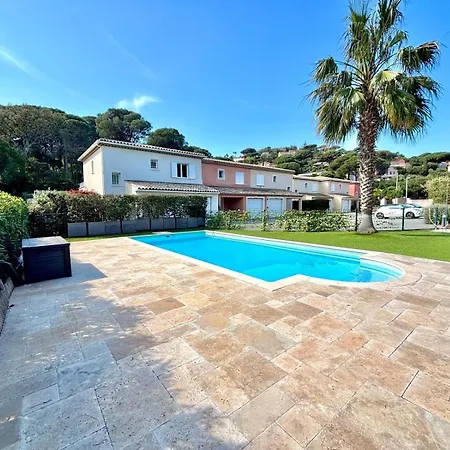 Maison De Vacance La Belle بيت للعطل سانت ماكسيم
