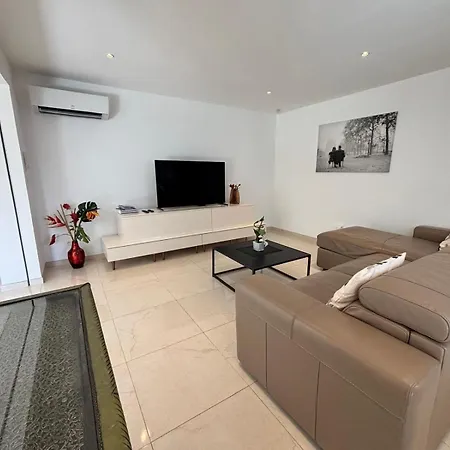 Сasa de vacaciones Maison De Vacance La Belle *