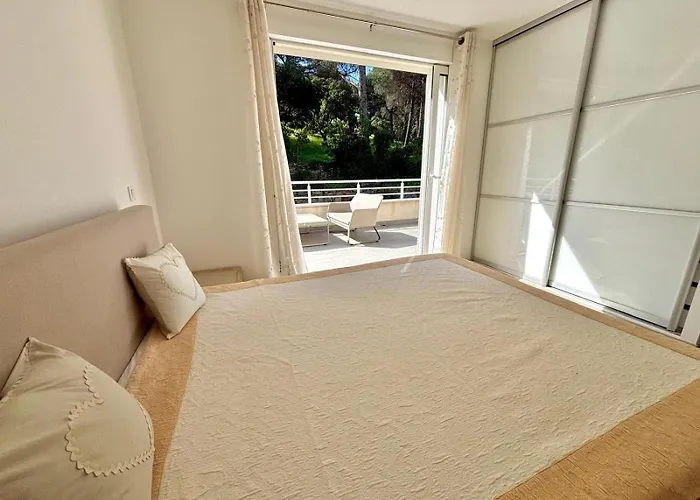 Maison De Vacance La Belle 度假居 *